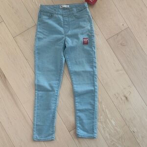 Girl’s Levi's Light Blue Denim Jeans